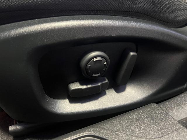 XE XE ピュア 走行1.6万km ワンオーナー 禁煙 MERIDIANサウンド 純正ナビ 純正17インチAW キセノンヘッドライト ETC バックカメラ ドライブレコーダー ヒートシーター(34枚目)