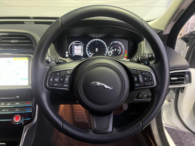 XE XE ピュア 走行1.6万km ワンオーナー 禁煙 MERIDIANサウンド 純正ナビ 純正17インチAW キセノンヘッドライト ETC バックカメラ ドライブレコーダー ヒートシーター(39枚目)