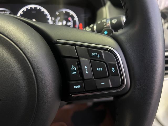 XE XE ピュア 走行1.6万km ワンオーナー 禁煙 MERIDIANサウンド 純正ナビ 純正17インチAW キセノンヘッドライト ETC バックカメラ ドライブレコーダー ヒートシーター(41枚目)