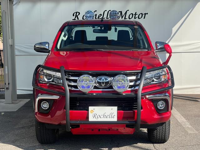 ハイラックス Ｚ　ＴＲＤ製スポーツバー　Ｆアンダーカバー　ＩＰＦランプ　社外Ｆバンパーガード　純正１７インチアルミホイール　純正ナビ　フルセグＴＶ　ファブリックシート　プリクラッシュセーフティ（10枚目）