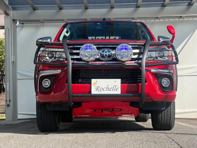 ハイラックス Ｚ　ＴＲＤ製スポーツバー　Ｆアンダーカバー　ＩＰＦランプ　社外Ｆバンパーガード　純正１７インチアルミホイール　純正ナビ　フルセグＴＶ　ファブリックシート　プリクラッシュセーフティ（11枚目）