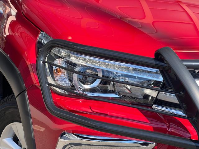 ハイラックス Ｚ　ＴＲＤ製スポーツバー　Ｆアンダーカバー　ＩＰＦランプ　社外Ｆバンパーガード　純正１７インチアルミホイール　純正ナビ　フルセグＴＶ　ファブリックシート　プリクラッシュセーフティ（17枚目）