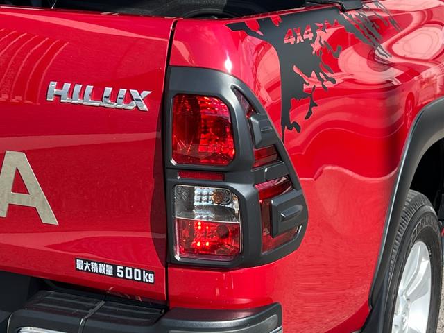 ハイラックス Ｚ　ＴＲＤ製スポーツバー　Ｆアンダーカバー　ＩＰＦランプ　社外Ｆバンパーガード　純正１７インチアルミホイール　純正ナビ　フルセグＴＶ　ファブリックシート　プリクラッシュセーフティ（22枚目）
