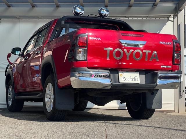 ハイラックス Ｚ　ＴＲＤ製スポーツバー　Ｆアンダーカバー　ＩＰＦランプ　社外Ｆバンパーガード　純正１７インチアルミホイール　純正ナビ　フルセグＴＶ　ファブリックシート　プリクラッシュセーフティ（29枚目）