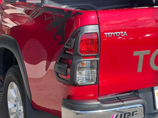 ハイラックス Ｚ　ＴＲＤ製スポーツバー　Ｆアンダーカバー　ＩＰＦランプ　社外Ｆバンパーガード　純正１７インチアルミホイール　純正ナビ　フルセグＴＶ　ファブリックシート　プリクラッシュセーフティ（30枚目）