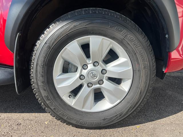 ハイラックス Ｚ　ＴＲＤ製スポーツバー　Ｆアンダーカバー　ＩＰＦランプ　社外Ｆバンパーガード　純正１７インチアルミホイール　純正ナビ　フルセグＴＶ　ファブリックシート　プリクラッシュセーフティ（59枚目）