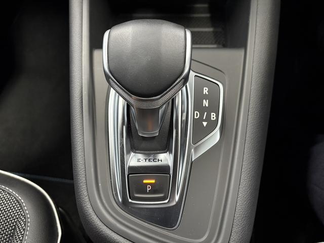 キャプチャー Ｅ－テックハイブリッド　Ａｐｐｌｅ　ＣａｒＰｌａｙ　Ｂｌｕｅｔｏｏｔｈ　ＬＥＤヘッドライト　　クルーズコントロール　３６０°カメラ　新車保証継承　認定中古車（35枚目）