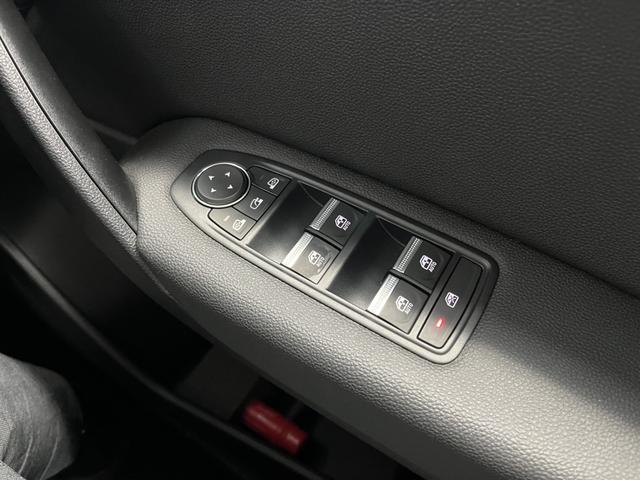 キャプチャー インテンス　ＡｐｐｌｅＣａｒｐｌａｙ対応　Ｂｌｕｅｔｏｏｔｈ接続　ＬＥＤヘッドライト　クルーズコントロール　３６０°カメラ　認定中古車保証付き（36枚目）