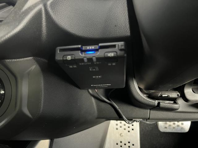 Ａ１１０ リネージ　Ｂｌｕｅｔｏｏｔｈ接続　ＬＥＤヘッドライト　純正１８インチアルミホイール　ｂｌｅｍｂｏキャリパー　ＦＯＣＡＬスピーカー　バックカメラ　認定中古車保証付（42枚目）