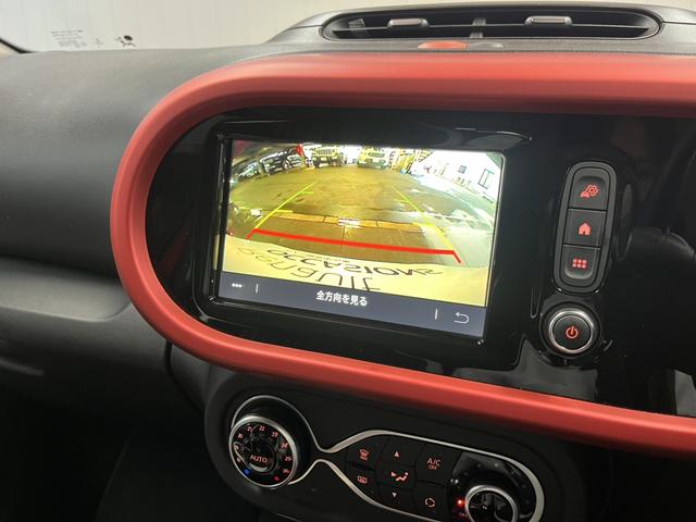 トゥインゴ インテンス ハーフレザー AppleCarPlay対応 Bluetooth接続 バックカメラ 車線逸脱警報 クルーズコントロール 純正16インチアルミホイール 認定中古車保証付(9枚目)