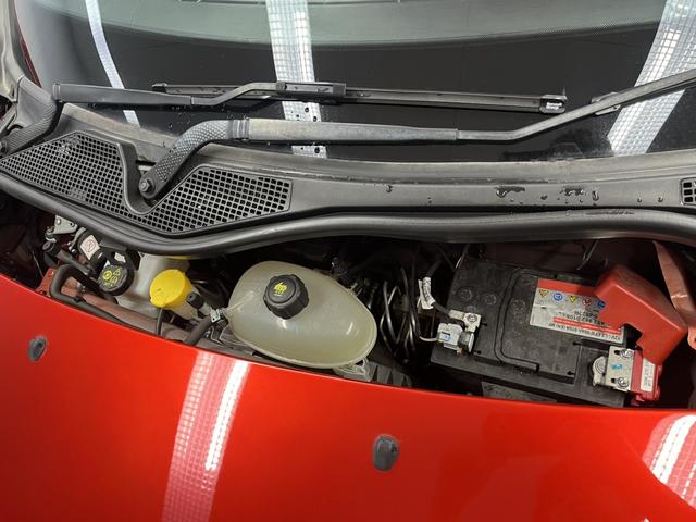 トゥインゴ インテンス ハーフレザー AppleCarPlay対応 Bluetooth接続 バックカメラ 車線逸脱警報 クルーズコントロール 純正16インチアルミホイール 認定中古車保証付(39枚目)