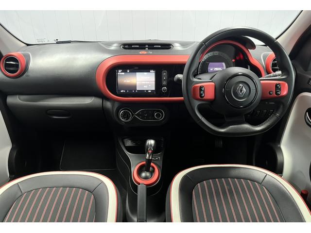 トゥインゴ インテンス ハーフレザー AppleCarPlay対応 Bluetooth接続 バックカメラ 車線逸脱警報 クルーズコントロール 純正16インチアルミホイール 認定中古車保証付(52枚目)