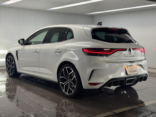 メガーヌ ルノー スポール RS専用シート シートヒーター ブレンボブレーキキャリパー AppleCarplay対応 Bluetooth接続 LEDヘッドライト バックカメラ 前面衝突警報 アダプティブクルーズコントロール(46枚目)