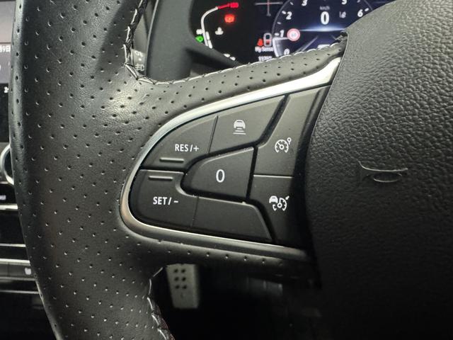 メガーヌ ルノー スポール RS専用シート シートヒーター ブレンボブレーキキャリパー AppleCarplay対応 Bluetooth接続 LEDヘッドライト バックカメラ 前面衝突警報 アダプティブクルーズコントロール(58枚目)