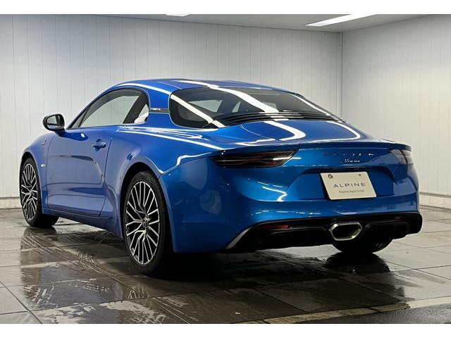 Ａ１１０ ＧＴ　ワンオーナー　ＡｐｐｌｅＣａｒｐｌａｙ　Ｂｌｕｅｔｏｏｔｈ　ＬＥＤヘッドライト　純正１８インチアルミホイール　ｂｌｅｍｂｏキャリパー　ＦＯＣＡＬスピーカー　バックカメラ　認定中古車保証付（6枚目）