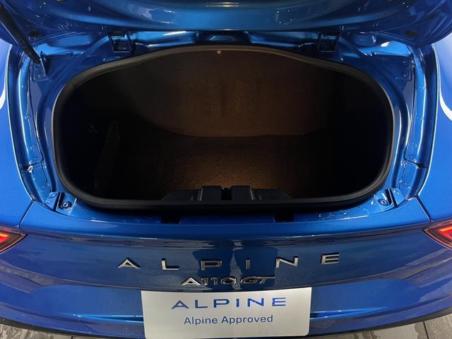 Ａ１１０ ＧＴ　ワンオーナー　ＡｐｐｌｅＣａｒｐｌａｙ　Ｂｌｕｅｔｏｏｔｈ　ＬＥＤヘッドライト　純正１８インチアルミホイール　ｂｌｅｍｂｏキャリパー　ＦＯＣＡＬスピーカー　バックカメラ　認定中古車保証付（10枚目）