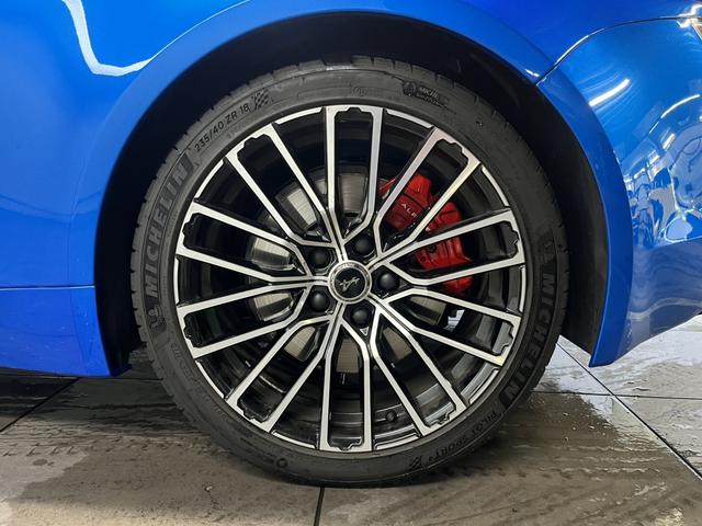 Ａ１１０ ＧＴ　ワンオーナー　ＡｐｐｌｅＣａｒｐｌａｙ　Ｂｌｕｅｔｏｏｔｈ　ＬＥＤヘッドライト　純正１８インチアルミホイール　ｂｌｅｍｂｏキャリパー　ＦＯＣＡＬスピーカー　バックカメラ　認定中古車保証付（20枚目）