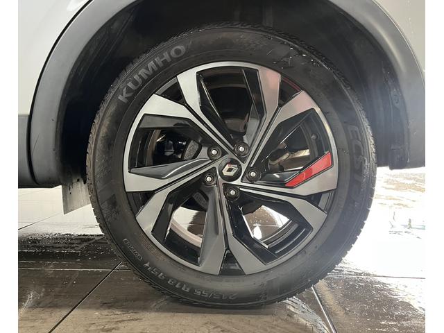 アルカナ ルノー　スポール　ラインＥ－テックハイブリッド　ＡｐｐｌｅＣａｒｐｌａｙ　Ｂｌｕｅｔｏｏｔｈ　ＬＥＤヘッドライト　アダプティブクルーズコントロール　３６０°カメラ　シートヒーター　純正アルミホイール　認定中古車保証付（19枚目）