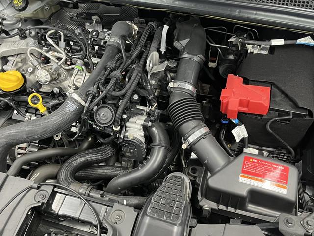 キャプチャー インテンス　テックパック　レザーシート　シートヒーター　ＡｐｐｌｅＣａｒｐｌａｙ　Ｂｌｕｅｔｏｏｔｈ　ＬＥＤヘッドライト　アダプティブクルーズコントロール　３６０°カメラ　純正アルミホイール　パワーシート　認定中古車保証付（44枚目）