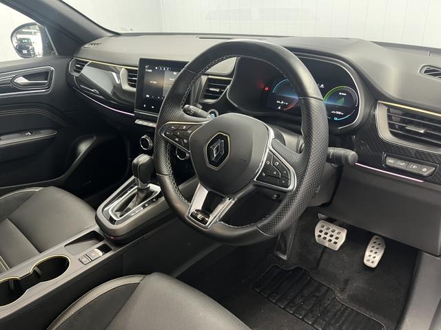 アルカナ Ｅ－テックエンジニアード　ＡｐｐｌｅＣａｒＰｌａｙ　Ｂｌｕｅｔｏｏｔｈ　ハーフレザーシート　シートヒーター　ステアリングヒーター　ＢＯＳＥスピーカー　ＬＥＤヘッドライト　アダプティブクルーズコントロール　３６０℃カメラ（7枚目）