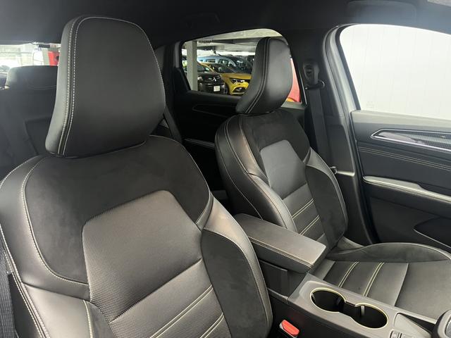 アルカナ Ｅ－テックエンジニアード　ＡｐｐｌｅＣａｒＰｌａｙ　Ｂｌｕｅｔｏｏｔｈ　ハーフレザーシート　シートヒーター　ステアリングヒーター　ＢＯＳＥスピーカー　ＬＥＤヘッドライト　アダプティブクルーズコントロール　３６０℃カメラ（22枚目）