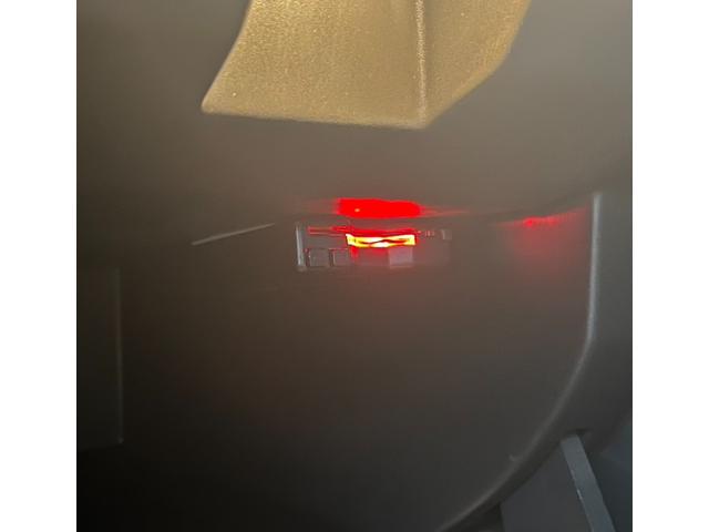 キャプチャー インテンス　テックパック　ワンオーナー　レザーシート　シートヒーター　ＡｐｐｌｅＣａｒｐｌａｙ　Ｂｌｕｅｔｏｏｔｈ　ＬＥＤヘッドライト　アダプティブクルーズコントロール　３６０°カメラ　認定中古車保証付（36枚目）