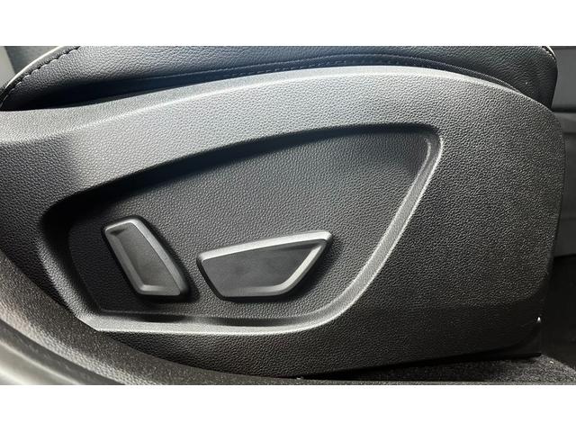 キャプチャー インテンス　テックパック　ワンオーナー　レザーシート　シートヒーター　ＡｐｐｌｅＣａｒｐｌａｙ　Ｂｌｕｅｔｏｏｔｈ　ＬＥＤヘッドライト　アダプティブクルーズコントロール　３６０°カメラ　認定中古車保証付（39枚目）