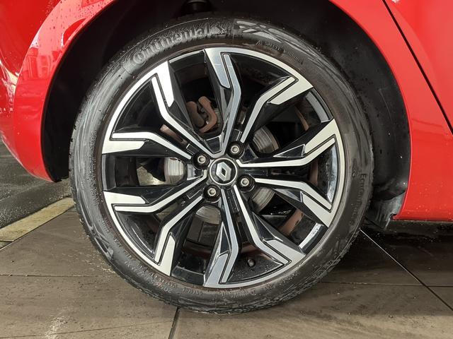 ルーテシア Ｅ－テックハイブリッド　ハーフレザーシート　ＡｐｐｌｅＣａｒＰｌａｙ対応　　Ｂｌｕｅｔｏｏｔｈ接続　ＬＥＤヘッドライト　アダプティブクルーズコントロール　バックカメラ　認定中古車保証付き（18枚目）