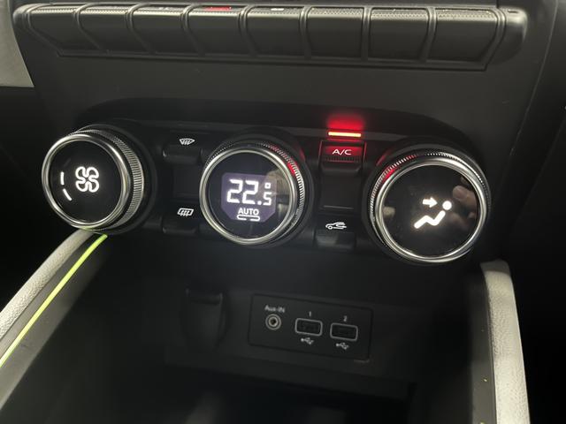 ルーテシア Ｅ－テックハイブリッド　ハーフレザーシート　ＡｐｐｌｅＣａｒＰｌａｙ対応　　Ｂｌｕｅｔｏｏｔｈ接続　ＬＥＤヘッドライト　アダプティブクルーズコントロール　バックカメラ　認定中古車保証付き（66枚目）