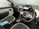 トゥインゴ インテンス　ハーフレザー　ＡｐｐｌｅＣａｒＰｌａｙ対応　Ｂｌｕｅｔｏｏｔｈ接続　バックカメラ　車線逸脱警報　クルーズコントロール　純正１６インチアルミホイール　認定中古車保証付（7枚目）