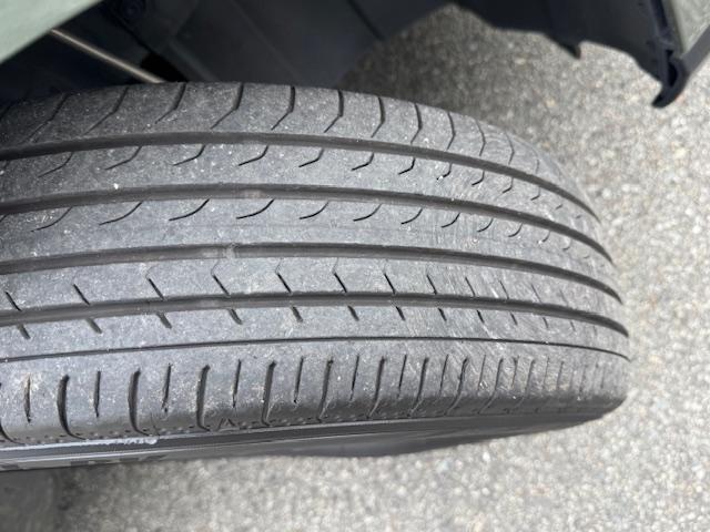 フリード+ クロスター・ホンダセンシング 1オーナー車 禁煙車 LEDヘッドライトLEDフォグ ウィンカーミラー ルーフレール 車中泊仕様シートアレンジ ディスプレイオーディオ バックカメラ ハーフレザーシート 両側電動パワースライドド(15枚目)