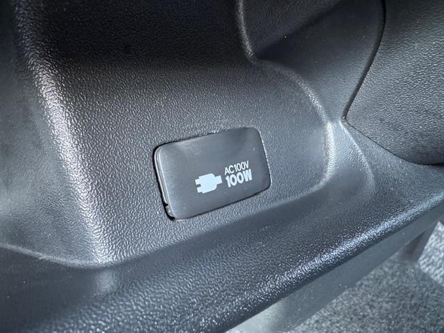 ハイエースバン スーパーGL ダークプライム 特別仕様車 ディーゼルターボ LEDヘッドライトLEDポジション ナビ地デジTVドライブレコーダー スマートキー プッシュスタート ダークプライム専用ハーフレザーシートダークプライム専用コンビハンドル(23枚目)