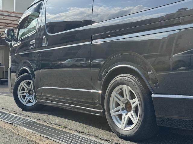 大人気のハイエースワゴンＧＬ１０人乗り入庫♪全国納車大歓迎♪続々とお買得車入庫です！お気軽にお問合せ下さいませ♪クルーズ神田店・国産上質車両専門店０７２−７５０−２０２２
