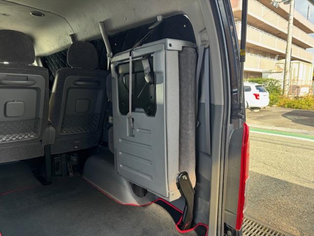 ハイエースワゴン ＧＬ　４型フェイス　１０人乗り　ＬＥＤヘッドライト　ＬＥＤポジション　ＬＥＤフォグ　社外オーディオ　バックカメラ　ＥＴＣ　ドライブレコーダー　リアエアコン　リアヒーター　ローダウン　黒木目オーディオパネル（32枚目）