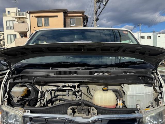 ハイエースバン ロングスーパーGL HIDライト LEDフォグ 社外テール ローダウン15インチAW ALPINEナビ地デジフルセグTV ALPINE天井モニター バックカメラETC ベッドキット シートカバー 黒木目オーディオパネル(18枚目)