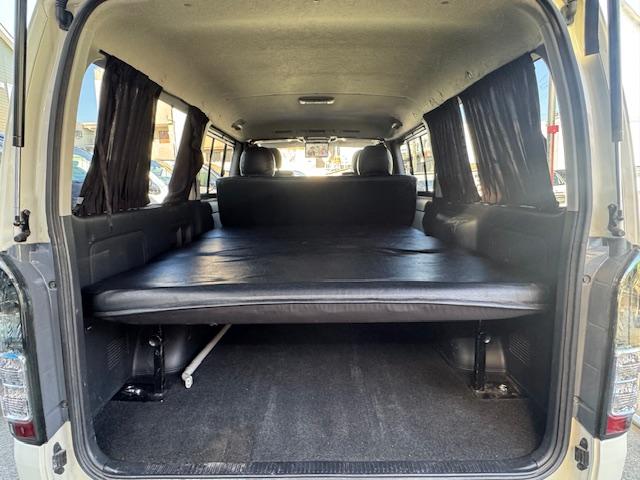 ハイエースバン ロングスーパーGL HIDライト LEDフォグ 社外テール ローダウン15インチAW ALPINEナビ地デジフルセグTV ALPINE天井モニター バックカメラETC ベッドキット シートカバー 黒木目オーディオパネル(32枚目)