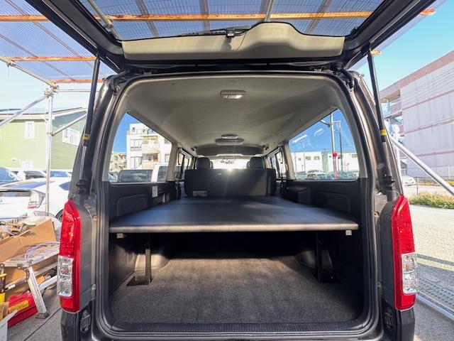 ハイエースバン スーパーGL ダークプライム 新品ベッドキット ディーゼルターボ LEDヘッドライトLEDフォグ リアスポイラー ナビ地デジバックカメラETC ドライブレコーダー スマートキー ダークプライム専用ハーフレザーシート・コンビハンドル(73枚目)