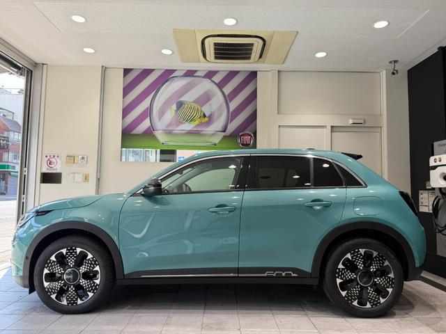 ６００ハイブリッド ラ　プリマ　デモカーＵＰ（2枚目）