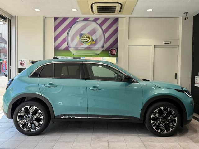 ６００ハイブリッド ラ　プリマ　デモカーＵＰ（4枚目）