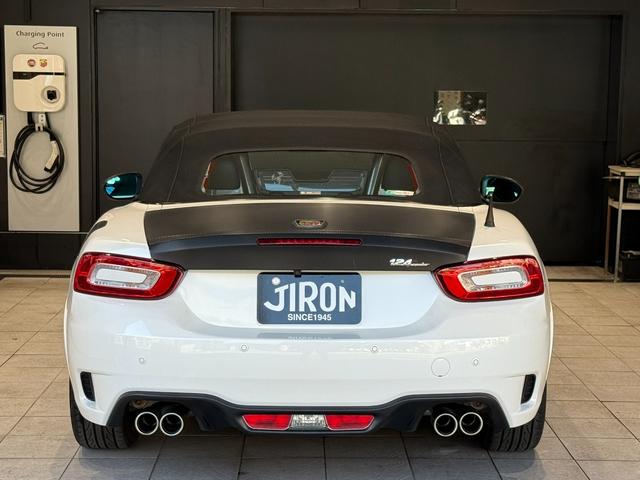 アバルト１２４ スパイダー ベースグレード　ワンオーナー　レコモン　６ＡＴ　カーボン調ラッピング（14枚目）