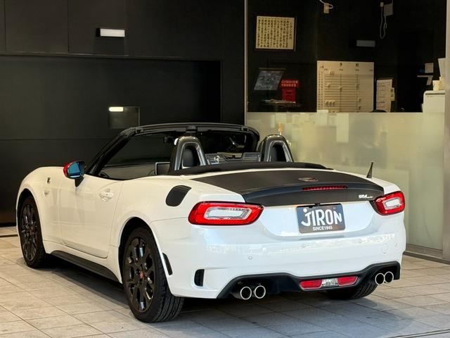 アバルト１２４ スパイダー ベースグレード　ワンオーナー　レコモン　６ＡＴ　カーボン調ラッピング（24枚目）