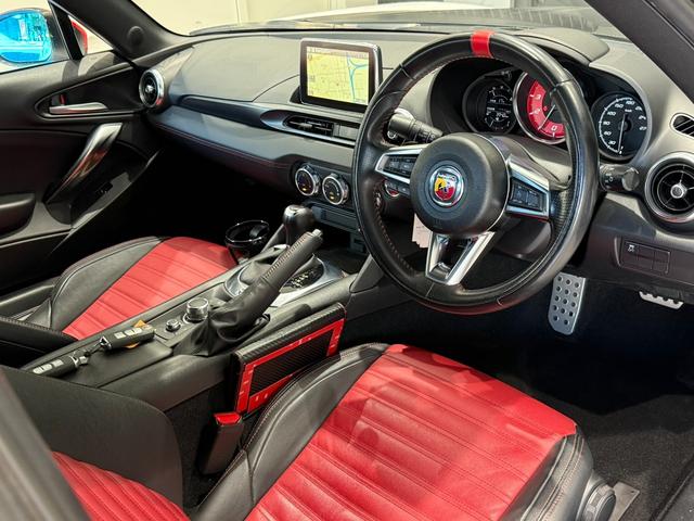 アバルト１２４ スパイダー ベースグレード　ワンオーナー　レコモン　６ＡＴ　カーボン調ラッピング（35枚目）