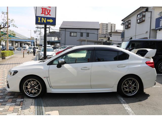 ＷＲＸ ＳＴＩ ＳＴＩ　タイプＳ　ワンオーナー　純正ナビ　フルセグＴＶ　ＳＢカメラ　ＢＳＭ　革シート　シートヒーター　パワーシート　ＢＢＳ製１８インチＡＷ　ビルシュタインダンパー　ブレンボ　大型Ｒスポイラー　ガナドールマフラー（6枚目）