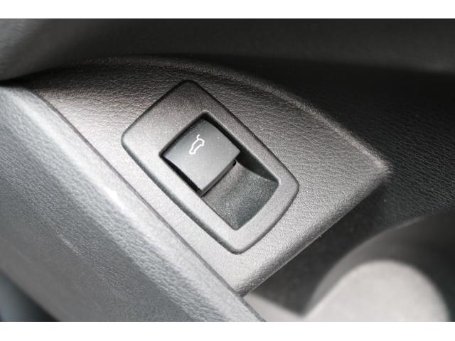 Ｘ１ ｘＤｒｉｖｅ　１８ｄ　ｘライン　純正ナビ　茶革シート　ルーフレール　パワーバックドア　ＬＥＤヘッド　ヘッドアップディスプレイ　アイドリングストップ　クルコン　インテリジェントセーフティ　シートヒータ　Ｆ．Ｒセンサー（29枚目）
