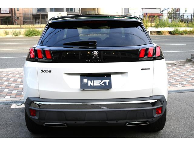 ３００８ ＧＴライン　デビューエディション　ワンオーナー　パノラマサンルーフ　純正ナビ　フルセグＴＶ　Ｂカメラ　クルコン　ＢＳＭ　パワーバックドア（8枚目）