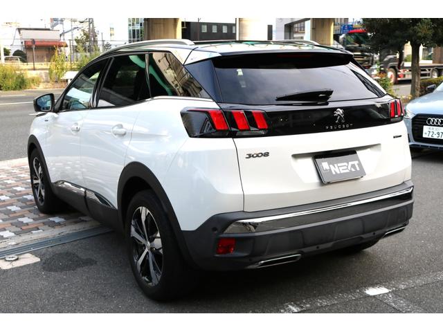３００８ ＧＴライン　デビューエディション　ワンオーナー　パノラマサンルーフ　純正ナビ　フルセグＴＶ　Ｂカメラ　クルコン　ＢＳＭ　パワーバックドア（9枚目）