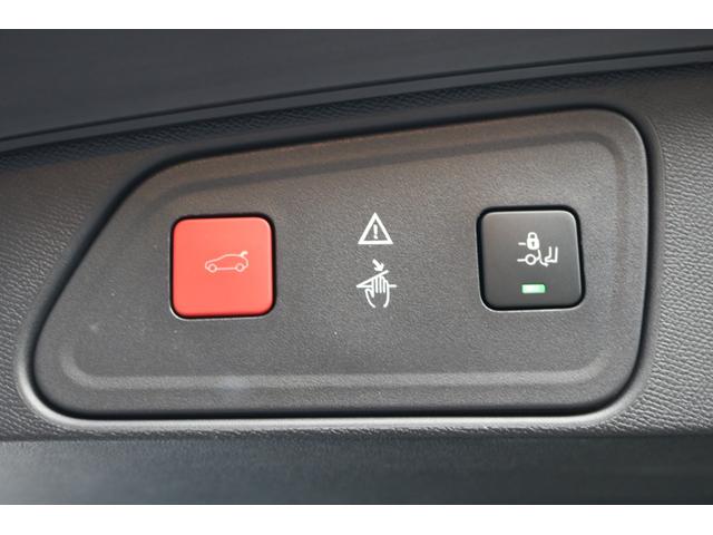 ３００８ ＧＴライン　デビューエディション　ワンオーナー　パノラマサンルーフ　純正ナビ　フルセグＴＶ　Ｂカメラ　クルコン　ＢＳＭ　パワーバックドア（29枚目）