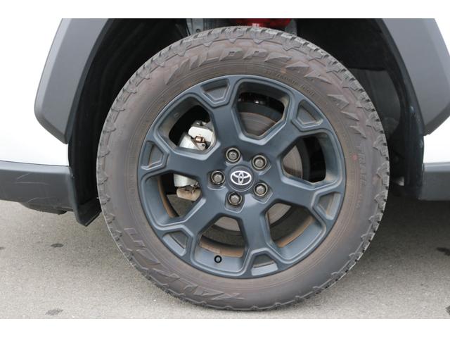 RAV4 アドベンチャー オフロードパッケージII ワンオーナー 禁煙車 純正DA パノラマビュー フルセグTV ETC プリクラ 黒革エアシート シートヒーター メモリ付きパワーシート BSM クルコン クリアランスソナー ルーフレール(35枚目)