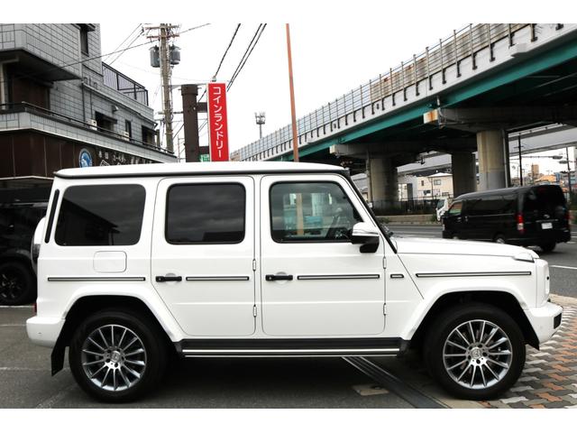 Gクラス G350d ワンオーナー ラグジュアリーPKG サンルーフ レーダーセーフティPKG ブルメスターサウンド 黒革シート カロッツェリアフリップダウンモニター(6枚目)