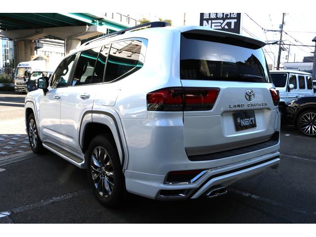 ランドクルーザー ZX ワンオーナー モデリスタエアロ Rエンターテイメント JBL クールボックス 寒冷地仕様 電動Rデフロック 空気圧警報 ブラックルーフレール ベージュ革シート(8枚目)